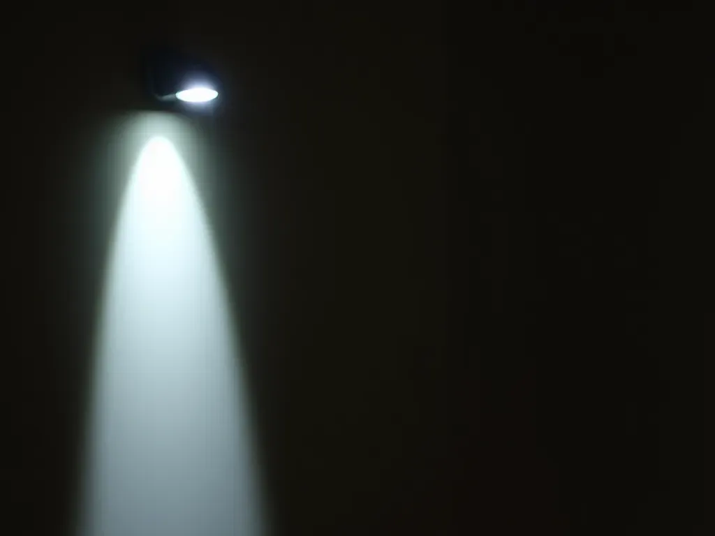 Jak nowoczesne technologie zmieniają branżę oświetleniową